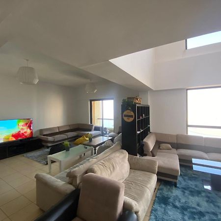 Dubai Eye Hostel Kültér fotó