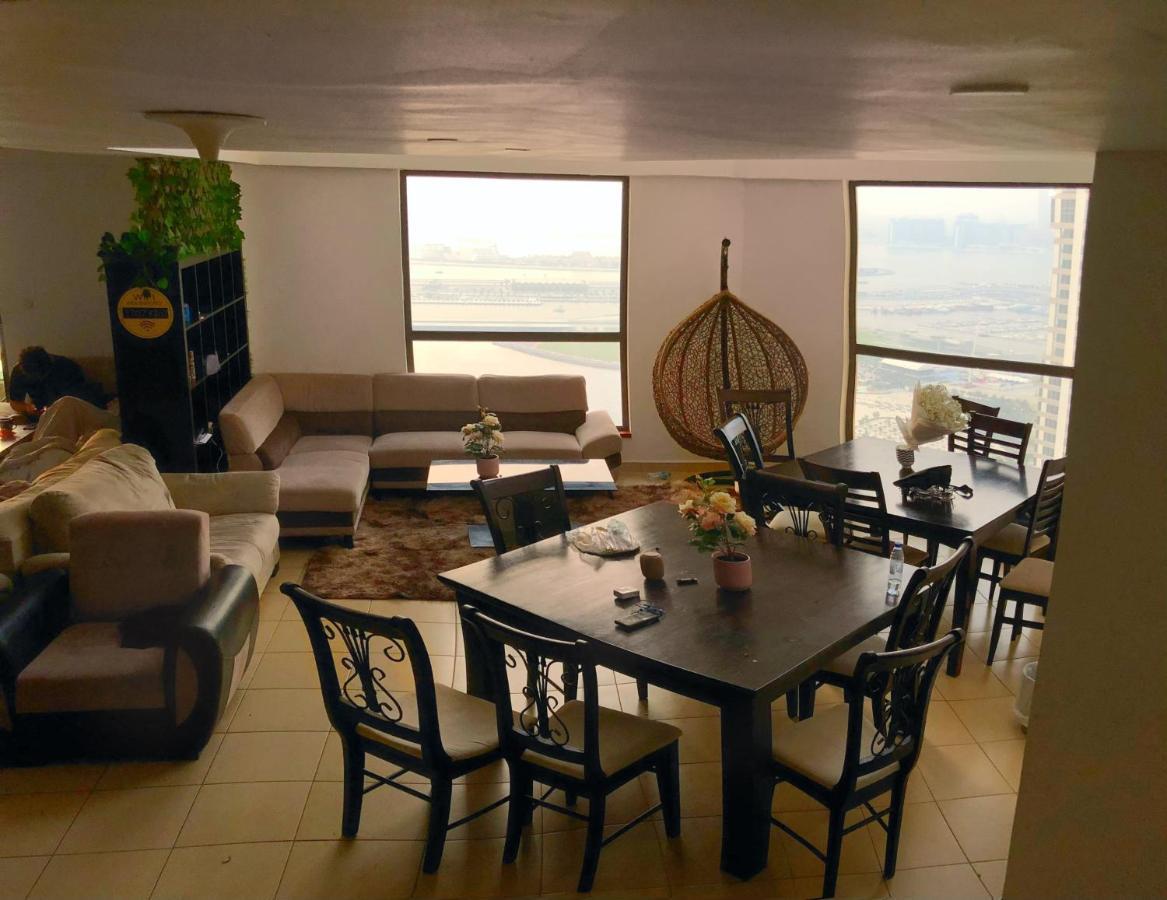 Dubai Eye Hostel Kültér fotó