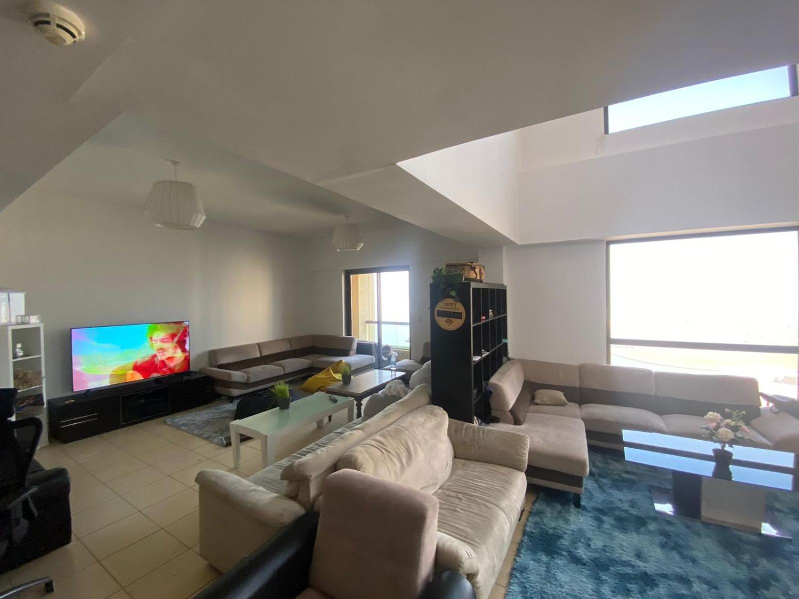 Dubai Eye Hostel Kültér fotó